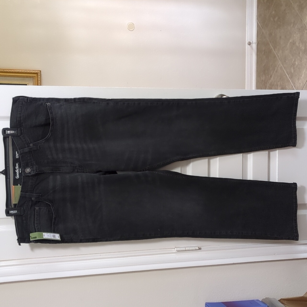 Men's Straight Leg Jeans 40W x 32"